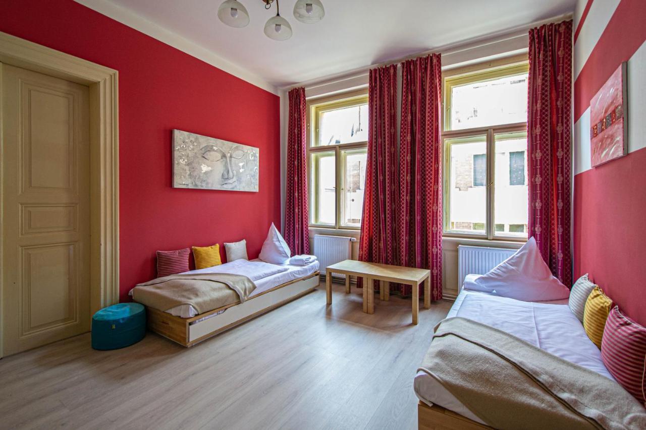 For Celebrations Spacious 3bdr With Balcony * Prag