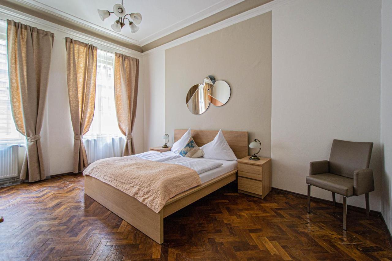 For Celebrations Spacious 3bdr With Balcony * Prag